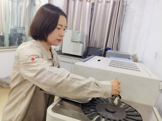 1706152195336083971.jpg 【大唐榜樣】胡盼盼:柔肩擔責 鏗鏘綻放 - 副本.jpg