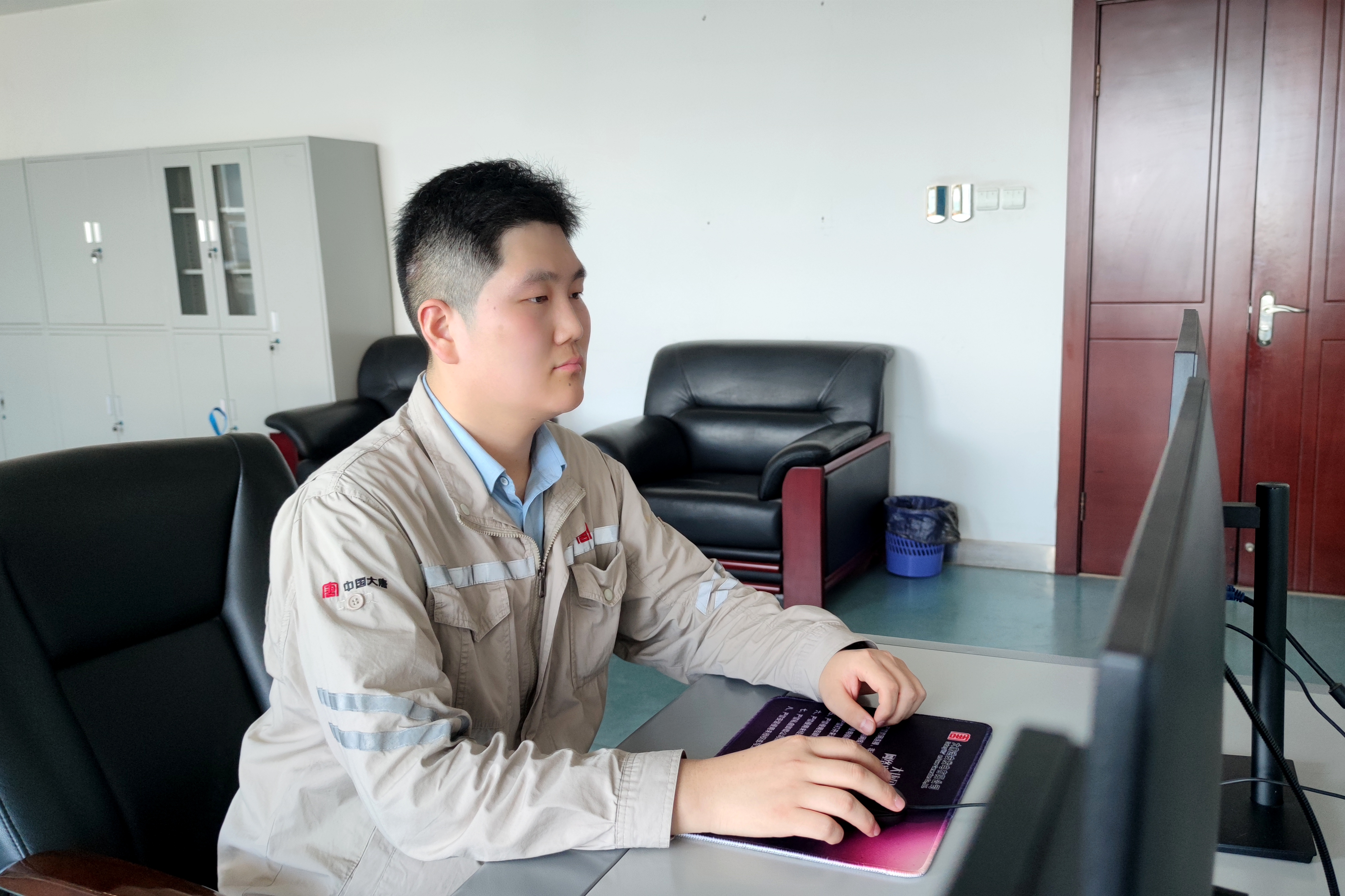 陳亞楠：時(shí)光不負(fù)有心人 (2).jpg